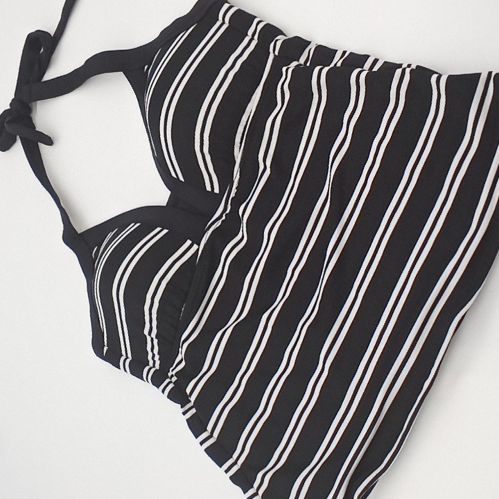 La Blanca Dapper Derby Stripe Halter Tankini Swim Top Black White 6